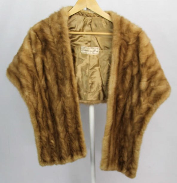 HONEY BLONDE MINK CAPE PONCHO (1 of 7)