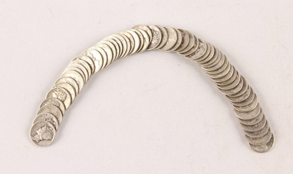 LOT OF 54 MIXED DATE US SILVER MERCURY DIMES (1 of 3)
