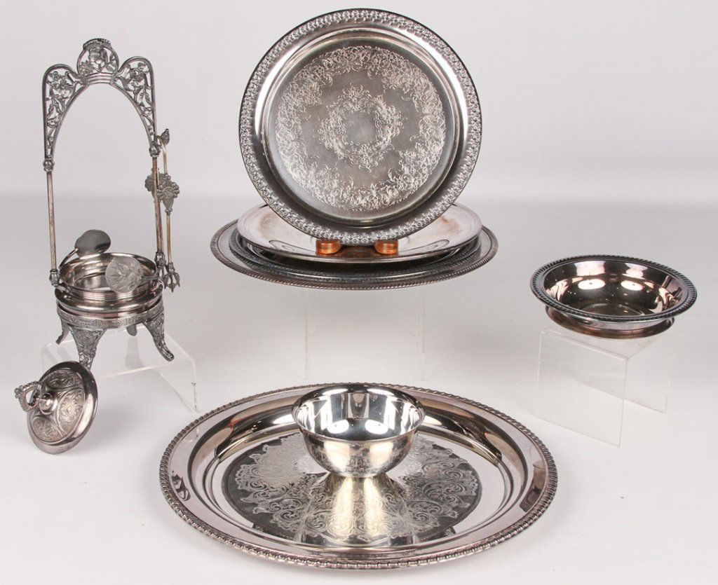 MIXED SILVER PLATED SERVING PIECES (1 of 5)