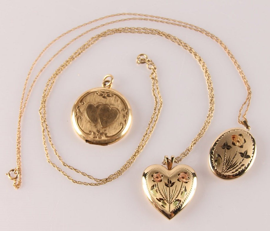 LOT OF THREE LADIES GOLD FILLED LOCKETS (1 of 4)