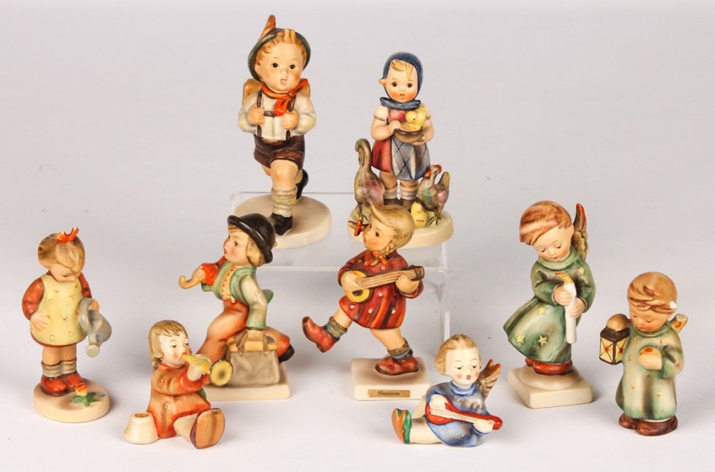 LOT OF (9) GOEBEL HUMMEL FIGURINES (1 of 8)
