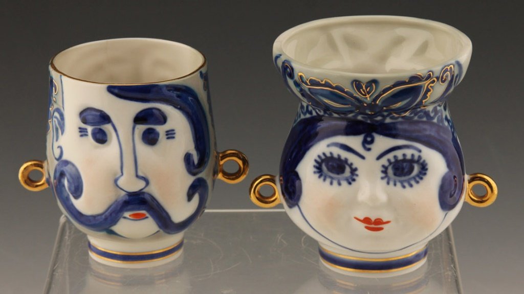 PAIR OF TEA CUPS MADE IN USSR (1 of 5)