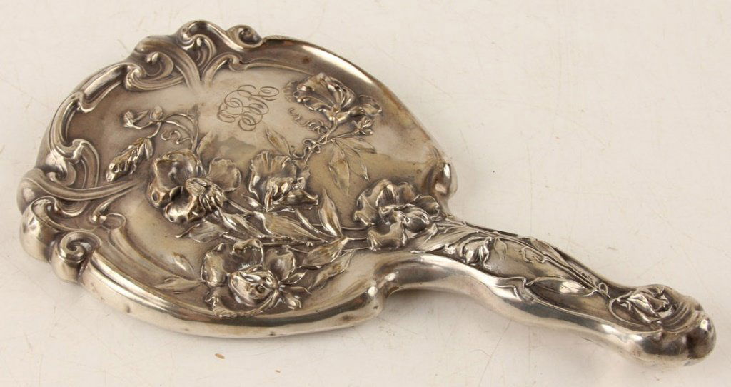 ART NOUVEAU STERLING SILVER HAND MIRROR: ART NOUVEAU STERLING SILVER HAND MIRROR Monogrammed Weight: 316.5g Size: 10 x 5.5" Shipping / Pickup: We Can Ship This Item Lot Location: #1 - Manor's Gallery