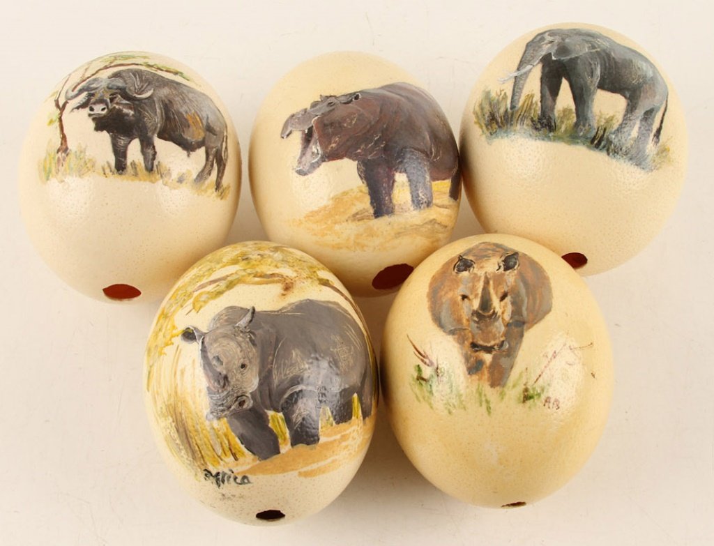 LOT OF FIVE HAND PAINTED AFRICAN OSTRICH EGGS (1 of 4)