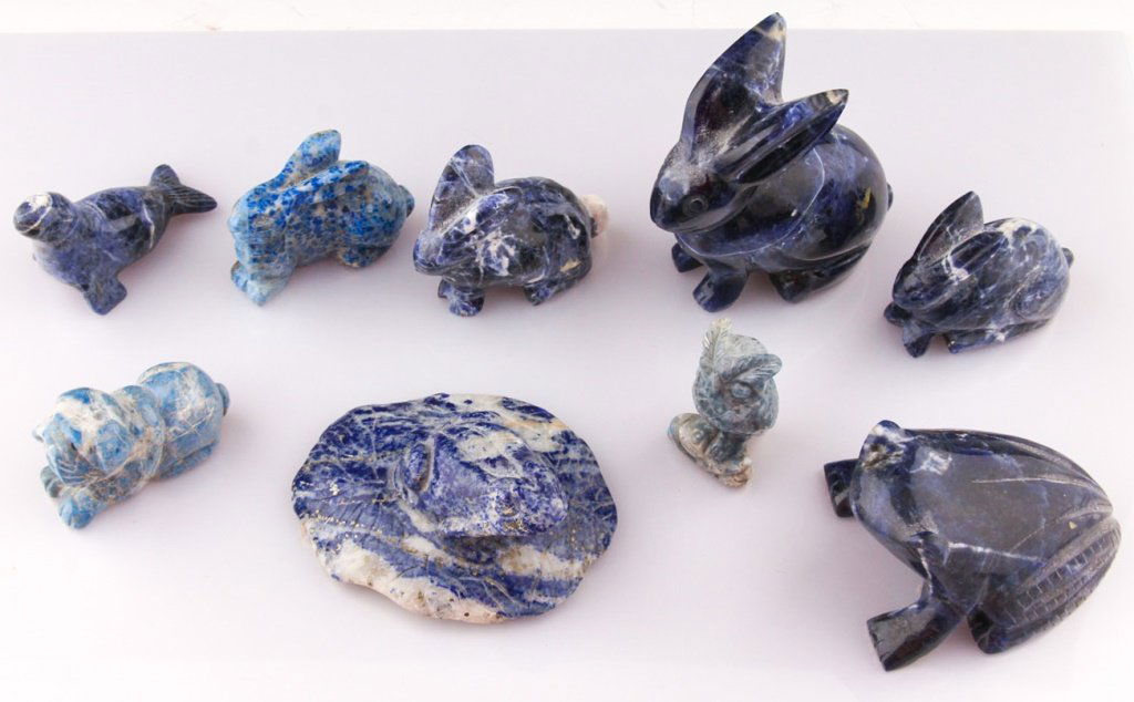 9 CARVED LAPIS LAZULI & SODALITE ANIMAL FIGURINES (1 of 4)