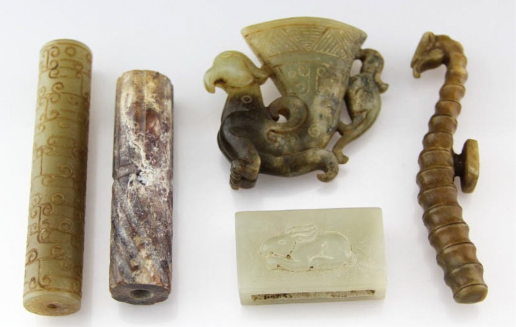 LOT SOFTSTONE ASIAN CARVINGS - BELT BUCKLE & OTHER (1 of 6)