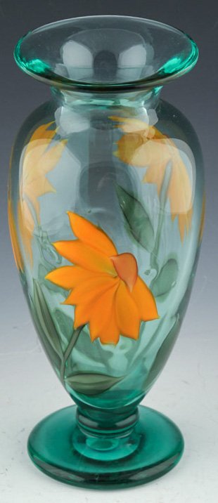 ORIENT & FLUME FLORAL MOTIF VASE: ORIENT & FLUME FLORAL MOTIF VASE H0460J3 Size: 9.5" Condition: Very good.