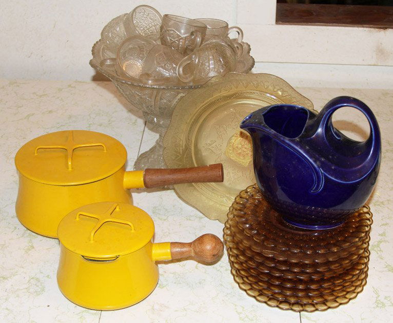 LOT - PUNCH BOWL, DEPRESSION GLASS, DANSK POTS (1 of 7)
