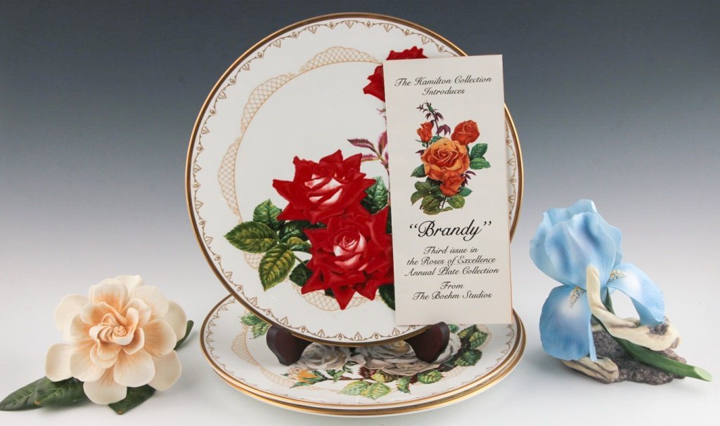 LOT OF CHINA & PORCELAIN: PLATES, FLOWERS (1 of 7)