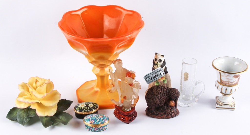 LOT OF 9 MISCELLANEOUS PORCELAIN GLASS ITEMS (1 of 9)