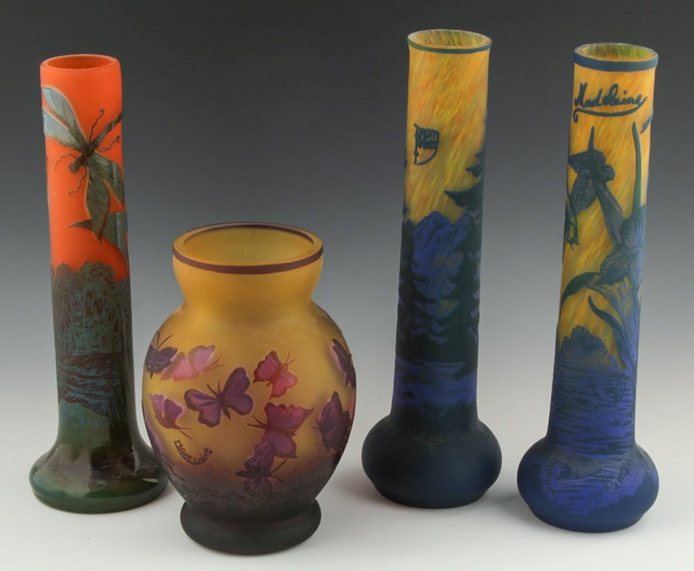 4 REPRODUCTION MADELAINE CAMEO GLASS VASES (1 of 4)