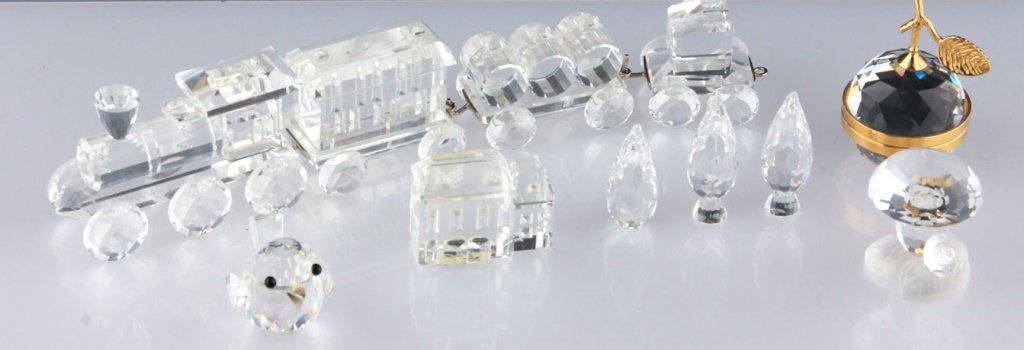 LOT OF SWAROVSKI GLASS MINIATURES (1 of 5)