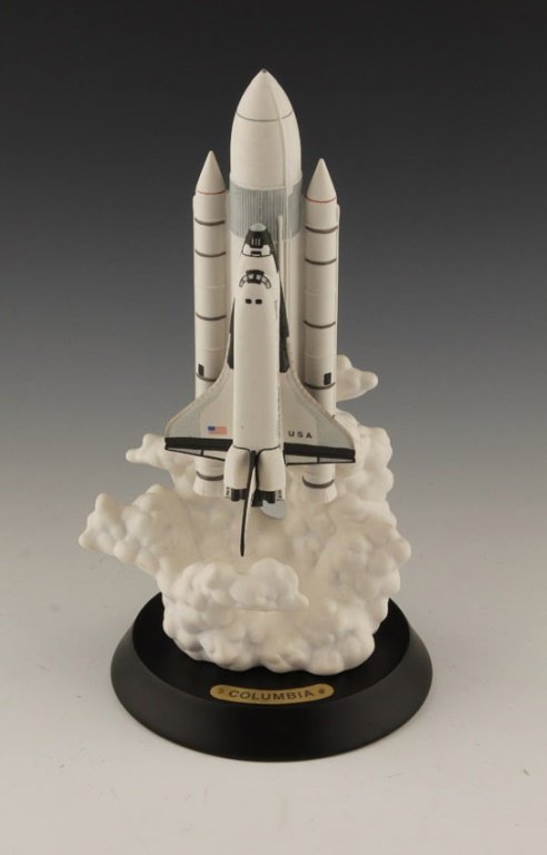 COMMEM. COLUMBIA PORCELAIN SPACE SHUTTLE MODEL (1 of 5)