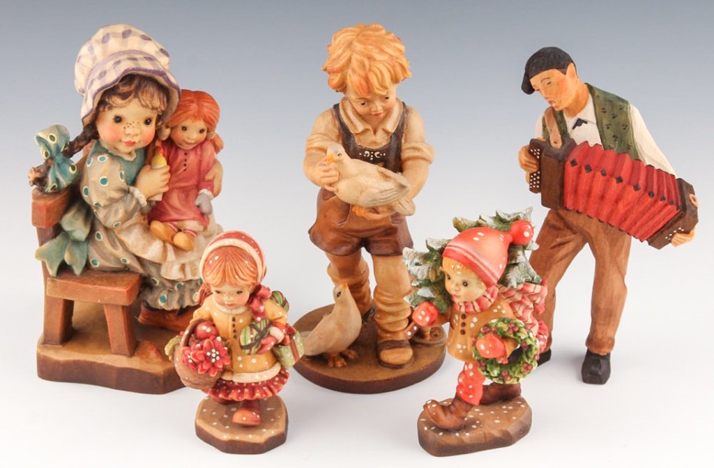 FIVE ANRI NUMBERED WOODEN FIGURES (1 of 5)