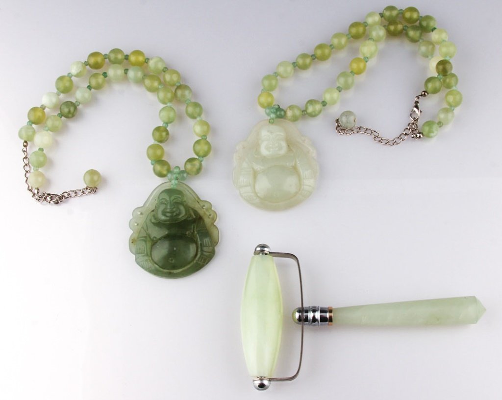 3 CHINESE SOFTSTONE BUDDHA NECKLACES INK ROLLER (1 of 4)