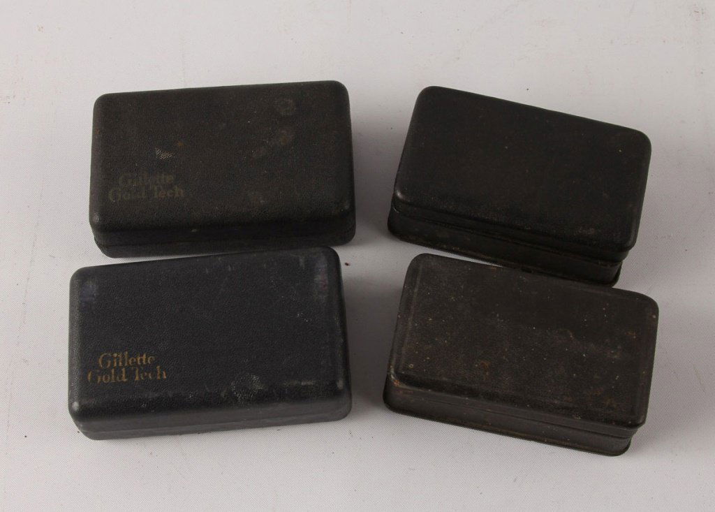 4 GILLETTE GOLD TECH NEW STANDARD SAFETY RAZORS (1 of 5)