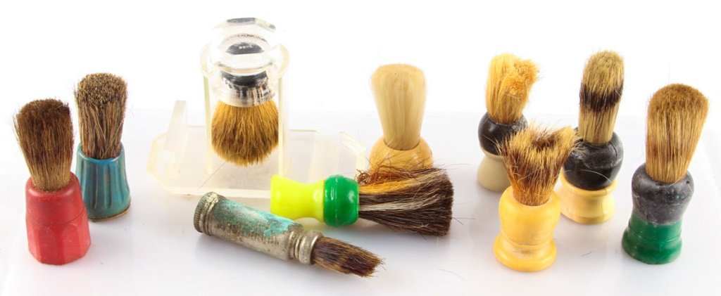 LARGE LOT OF 10 MISCELLANEOUS SHAVING BRUSHES (1 of 4)