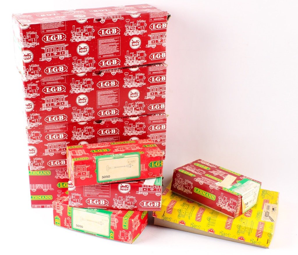 LOT OF LGB BRANDED ACCESSORIES AND TRACKS (1 of 5)