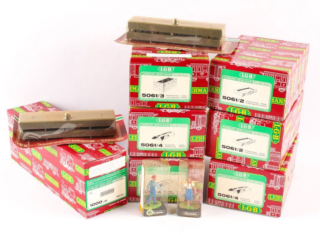 LOT OF LGB ACCESSORIES (1 of 4)