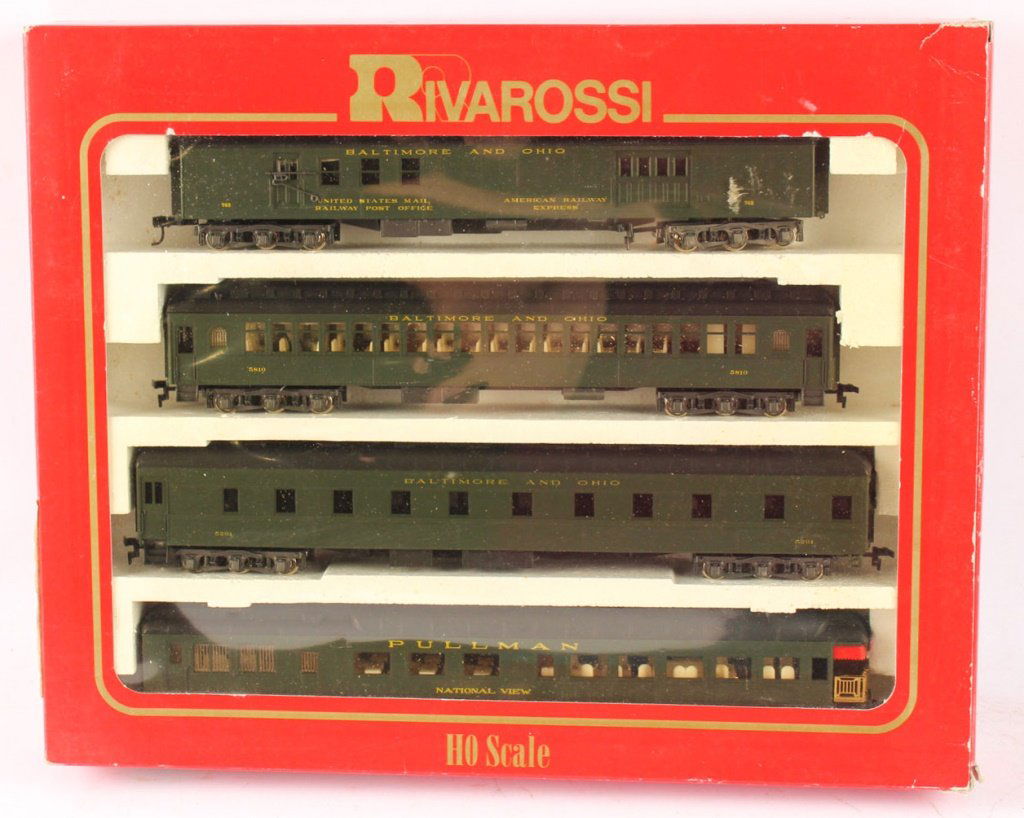 SET OF FOUR RIVAROSSI TRAINS PASSENGER CARS (1 of 3)
