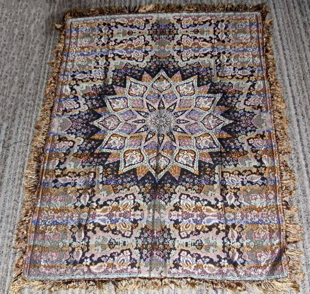 1930s MIDDLE EASTERN MANDALA PATTERN SILK TAPESTRY (1 of 5)