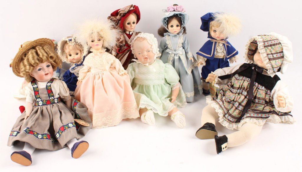 MIXED LOT OF 9 PORCELAIN AND PLASTIC DOLLS (1 of 5)