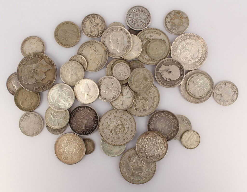 LARGE LOT OF FOREIGN MIXED SILVER COINS 360.3 G (1 of 5)
