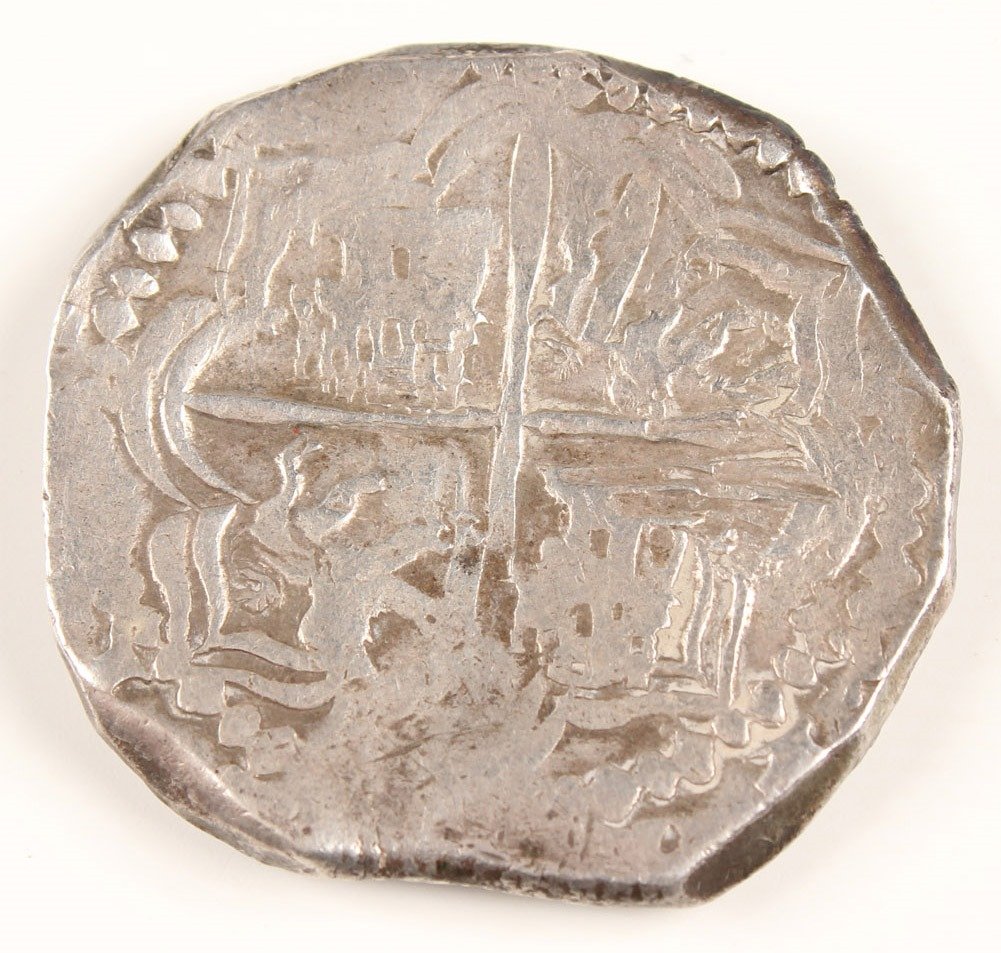 1556-1665 LIMA / POTOSI MINT SPANISH COB 8 REALES: 1556-1665 LIMA / POTOSI MINT SPANISH COB 8 REALES Lima / Potosi mint Silver Spanish Cob 8 reales coin with the "Shield Type" obverse. Minted some time between 1556 - 1665. 38 mm. Weight: 27.4 grams Sh