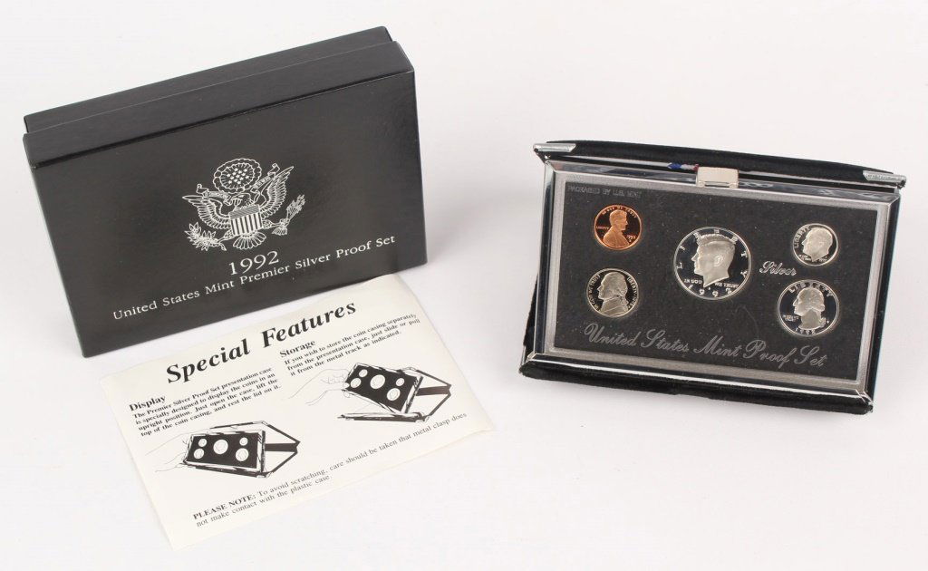 1992 UNITED STATES MINT PREMIER SILVER PROOF SET (1 of 3)