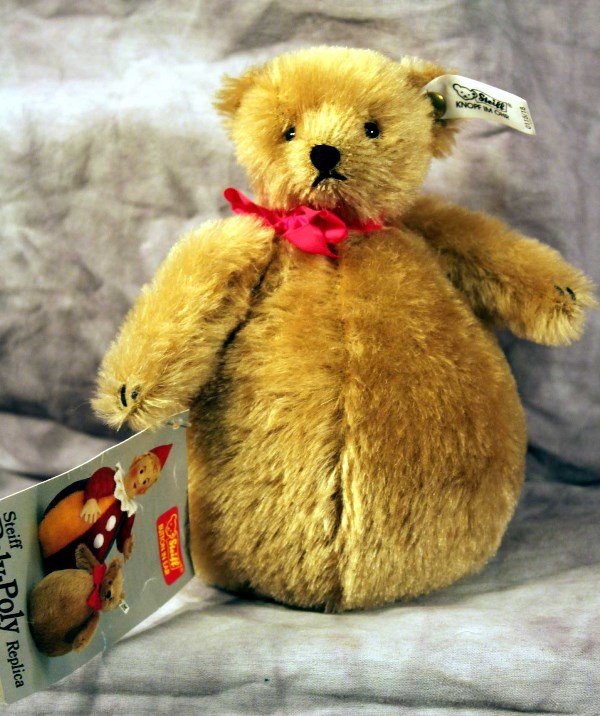 Steiff Bear: Steiff Bear "Rolly Polly-Replica Bear" 1908 L. Ed. 1150/3000, no. 401756, 0115/18, 1988, original paper tag