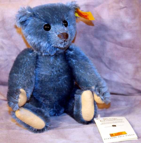 Steiff Bear: Steiff Bear "Elliot" Danbury Mint, No. 666827, Bright Blue Bear
