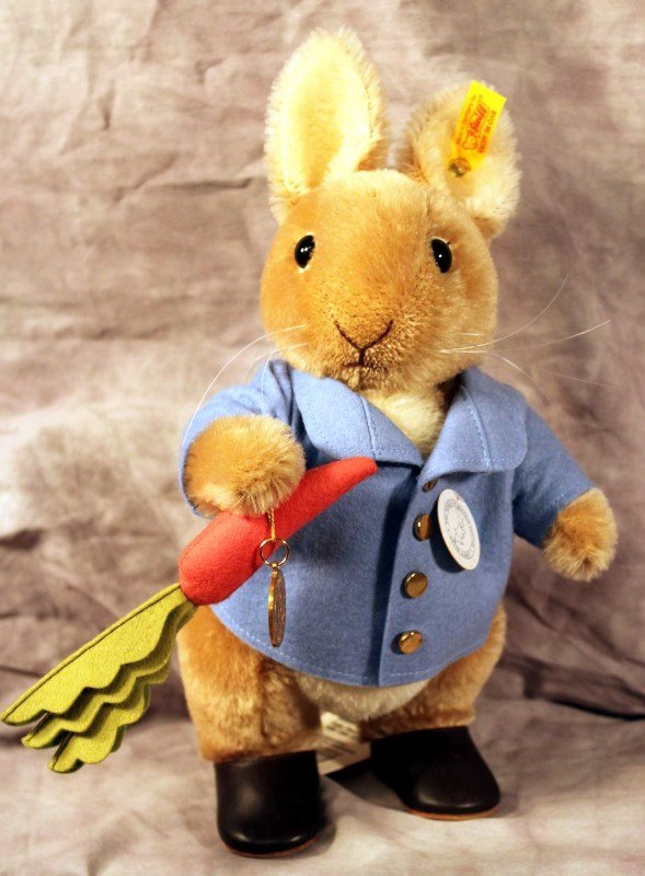 Steiff Bear: Steiff Bear "Peter Rabbit" Beatrix Potter no. 666865, 2002, 26cm