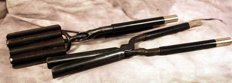 Collectibles: Set of 2 Antique Hot Hair Irons both made by Kizure. 3/8" curler and 3/8" Hair Crimper. Each Measure approx. 10-11in