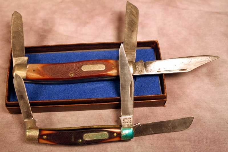 2 Schrade Old-Timer Pocket Knives: Schrade 340T with original box and Schrade 80T with an approx. 2.875" blade. The 340T is in good condition with green tarnish on the end caps, the 80T is in good used condition.