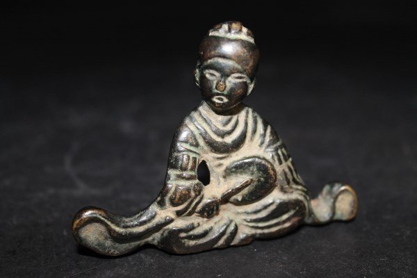 Ming Dynasty Bronze Tao: Size: 2.5" T x 3" W