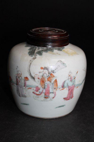 Chinese Famille Rose Ginger Jar (1 of 1)