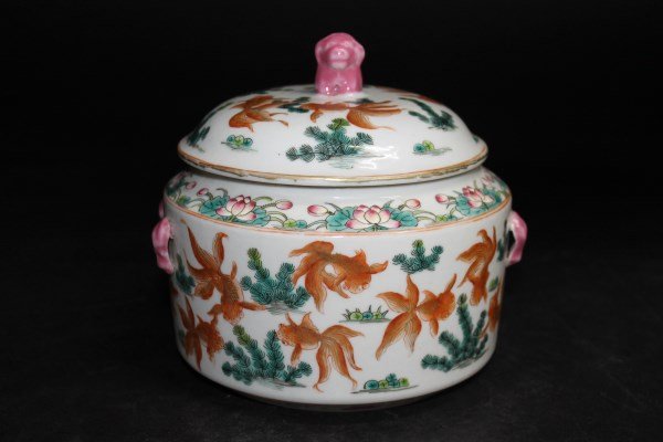 Chinese Famille Rose Porcelain Lidded Container (1 of 1)