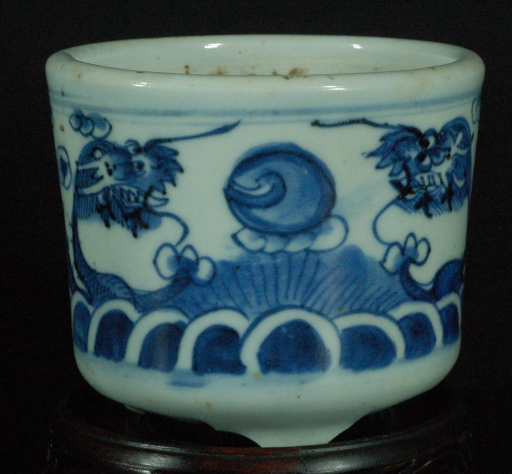 Qing Dynasty Blue and White Incense Burner (1 of 1)