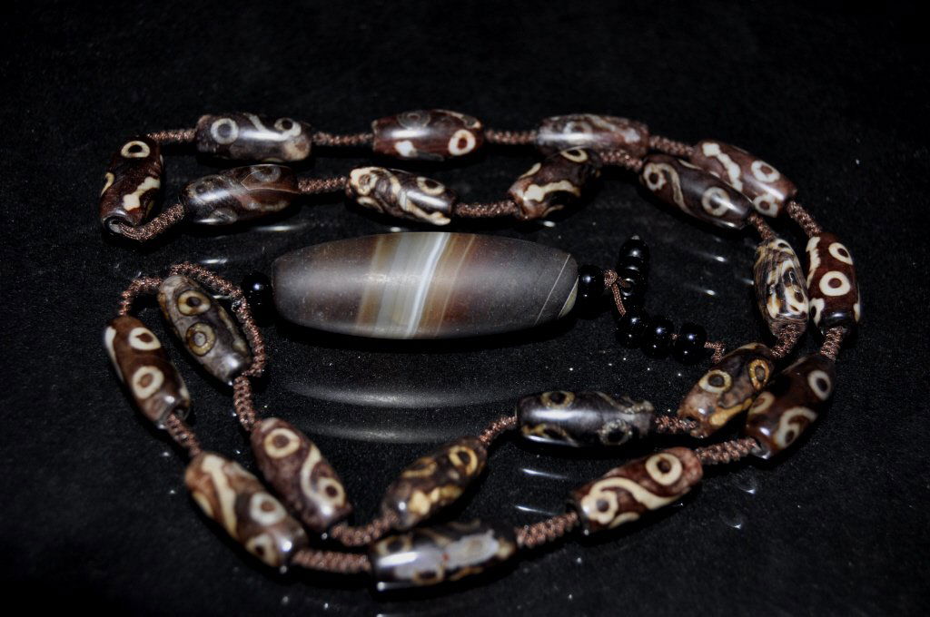 A Tibetan Dzi Bead Necklace (1 of 2)
