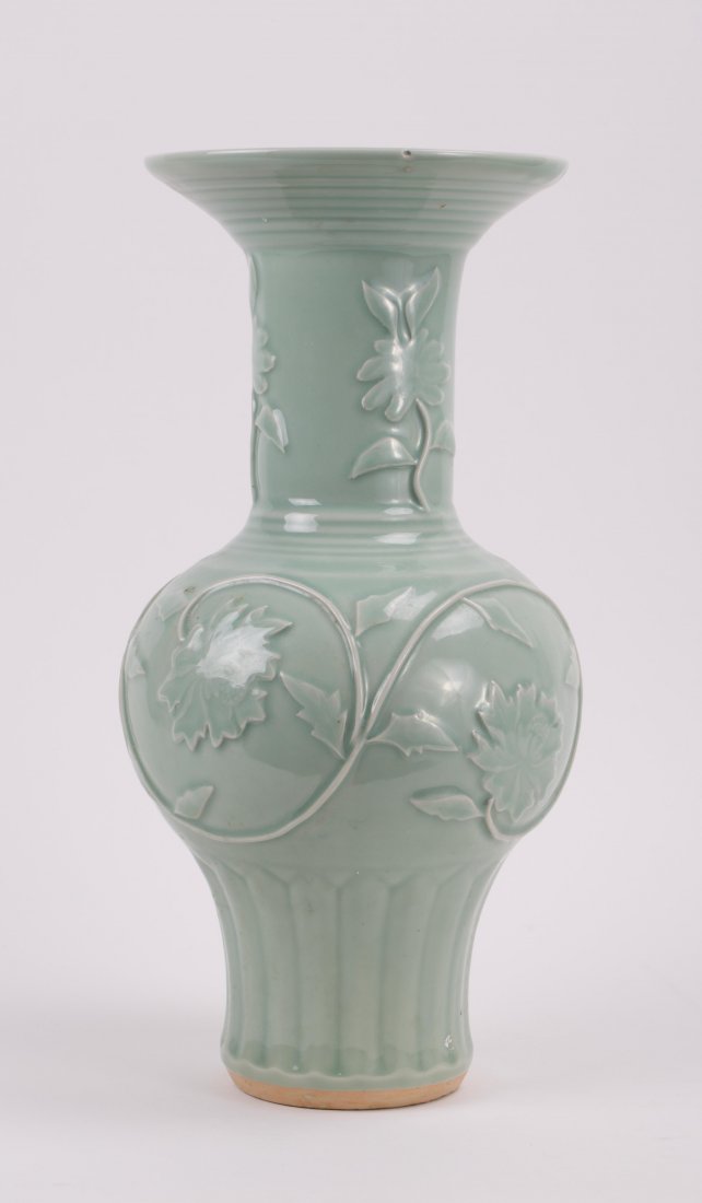CHINESE CELADON PORCELAIN VASE WITH MOLDED LOTUS