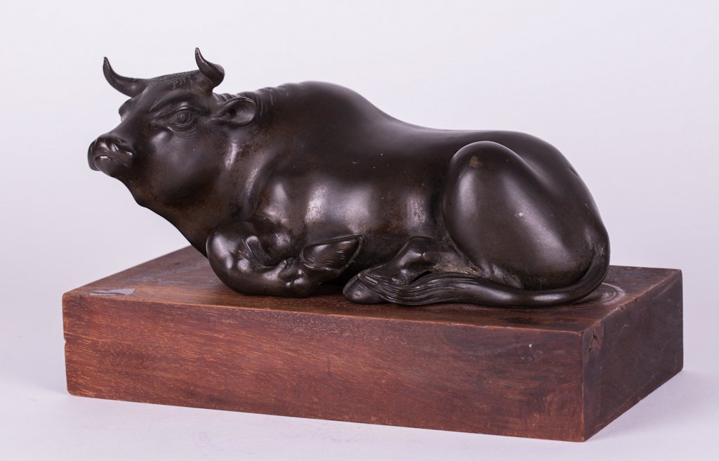 ASIAN BRONZE OX ON WOOD STAND (1 of 3)