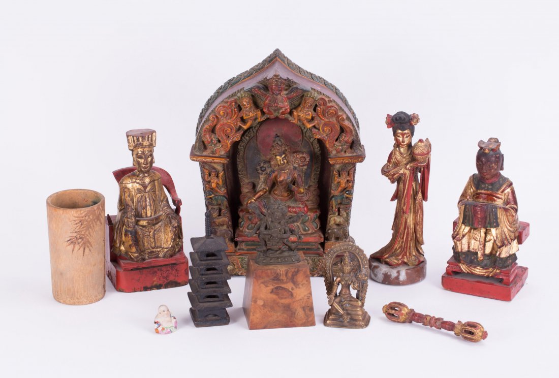 GROUP OF CHINESE ARTICLES (1 of 1)