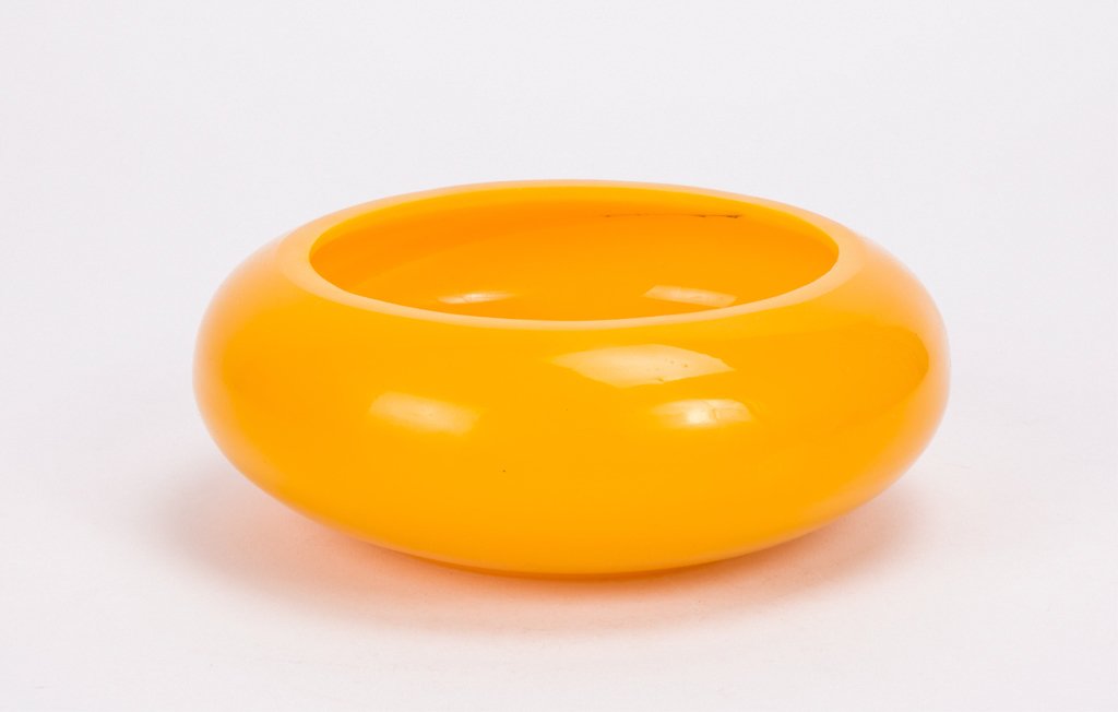 CHINESE YELLOW PEKING GLASS SCHOLAR BOWL (1 of 3)