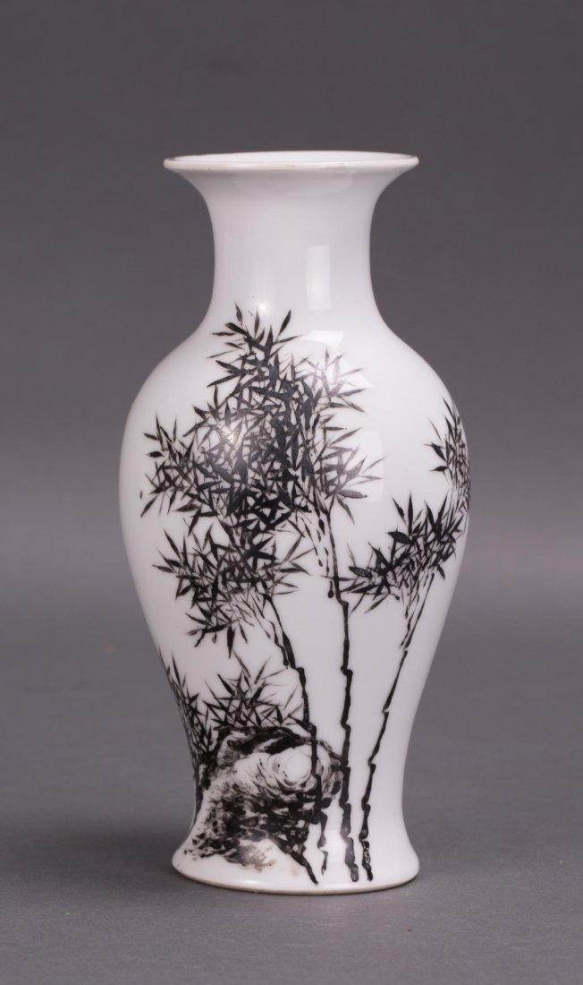 CHINESE PORCELAIN VASE WITH BAMBOO SCENE (1 of 5)