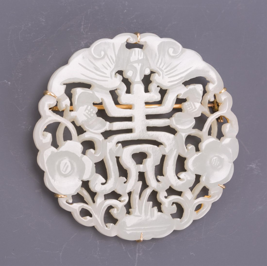 CHINESE WHITE JADE PLAQUE ON 14K GOLD BROOCH (1 of 7)