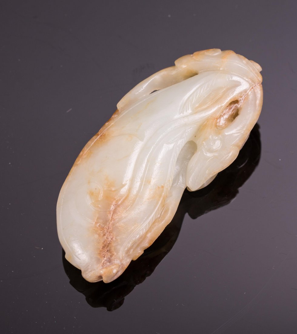 CHINESE JADE CARVED PEA POT (1 of 4)