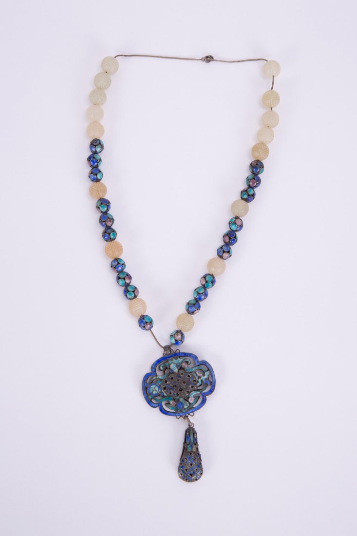 STRAND OF CHINESE ENAMELED AND HARDSTONE NECKLACE (1 of 1)
