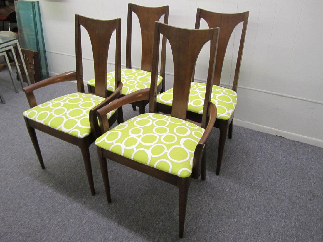 Handsome Set of 4  Mid-Century Broyhill Dining Chairs (1 of 7)