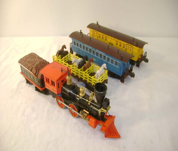 ABT: Lionel 5 Piece Halloween General Set: Paul V. Ambrose and Drew J. Bauer present: This is the famous "Halloween" General Set that Lionel made in 1960; it was offered as a premium by Gifts Galore thru selected retail outlets, such as Rexall