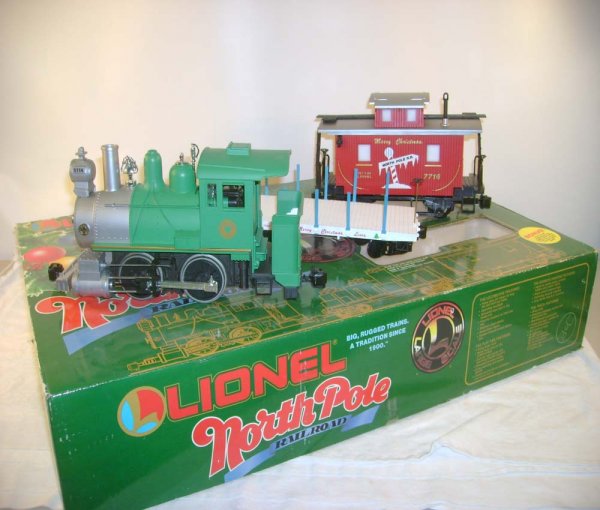 ABT: Lionel #81004 North Pole G Scale Set/OB: Paul V. Ambrose and Drew J. Bauer present: This is the #81004 North Pole Railroad Train Set that Lionel made in G Scale in the 1990s. Our Opinion is that it is generally in Excellent Plus Condition, n